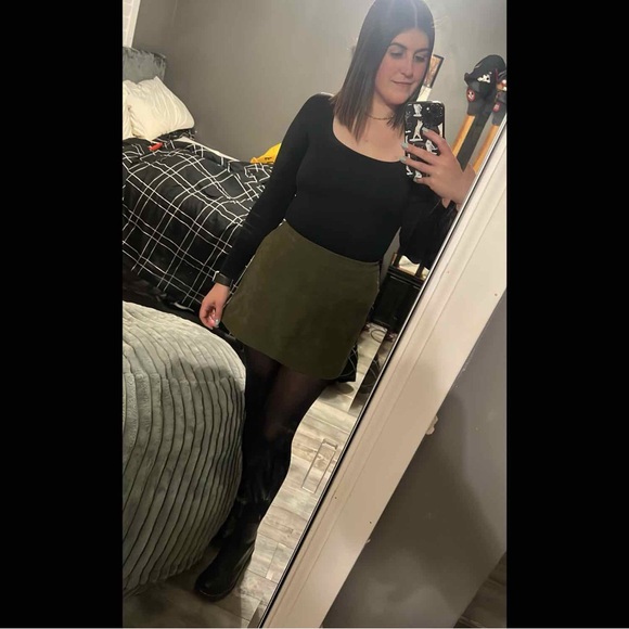 Meet your Posher, Sara - Picture 1 of 1